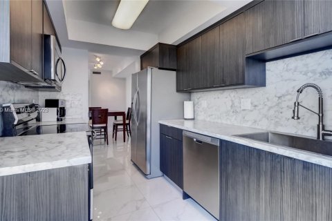 Copropriété à vendre à Miami, Floride: 2 chambres, 102.19 m2 № 1927882 - photo 4