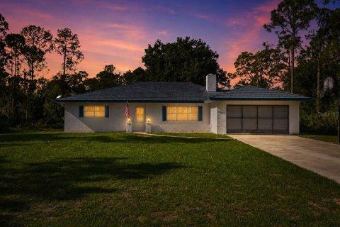 Casa en Indian lake estates, Florida 3 dormitorios, 175.77 m2 № 2112252