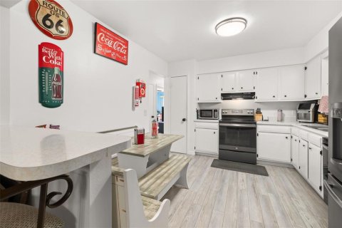 Casa en venta en Indian lake estates, Florida, 3 dormitorios, 175.77 m2 № 2112252 - foto 10