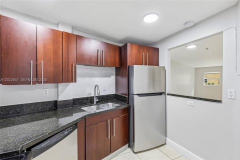 Copropriété à louer à Dania Beach, Floride: 1 chambre, 69.68 m2 № 2257060 - photo 7