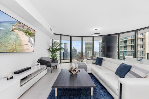 Condo in Miami, Florida, 3 bedrooms № 2088839