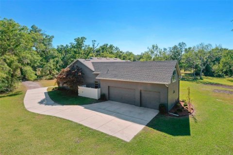 Casa en venta en Lakeland, Florida, 4 dormitorios, 340.02 m2 № 1602691 - foto 25