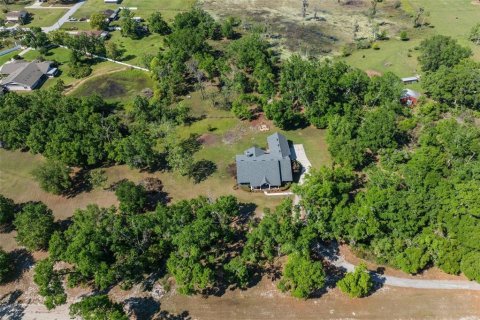 Casa en venta en Lakeland, Florida, 4 dormitorios, 340.02 m2 № 1602691 - foto 2