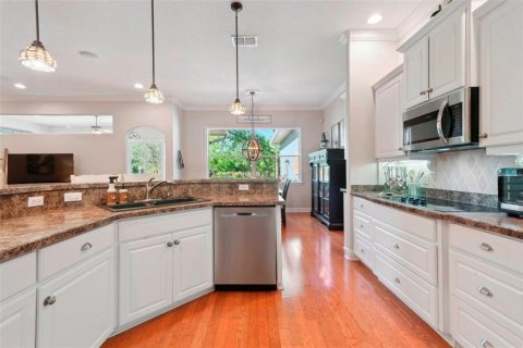 Casa en venta en Lakeland, Florida, 4 dormitorios, 340.02 m2 № 1602691 - foto 9