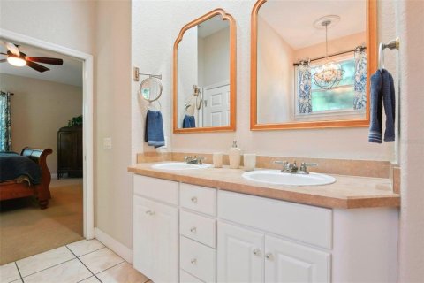 Casa en venta en Lakeland, Florida, 4 dormitorios, 340.02 m2 № 1602691 - foto 21