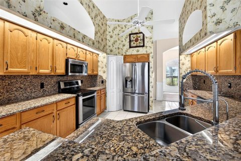 Villa ou maison à vendre à Punta Gorda, Floride: 3 chambres, 197.97 m2 № 2415608 - photo 11