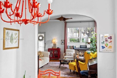 Condo in Miami Beach, Florida, 2 bedrooms  № 2059879 - photo 13