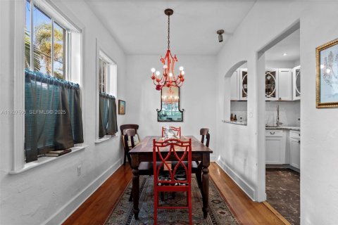 Condo in Miami Beach, Florida, 2 bedrooms  № 2059879 - photo 14