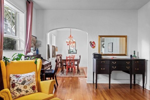 Condo in Miami Beach, Florida, 2 bedrooms  № 2059879 - photo 5