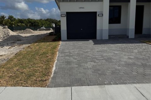 House in Homestead, Florida 4 bedrooms № 1857208 - photo 5