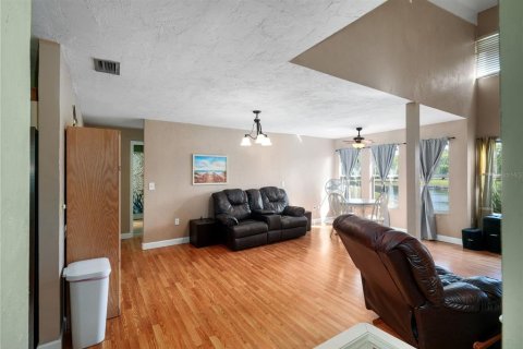 House in Wildwood, Florida 2 bedrooms, 107.4 sq.m. № 2166071 - photo 20