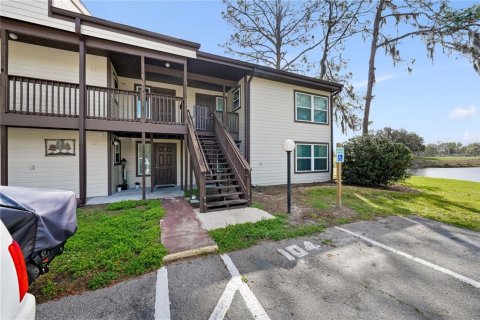 House in Wildwood, Florida 2 bedrooms, 107.4 sq.m. № 2166071 - photo 4