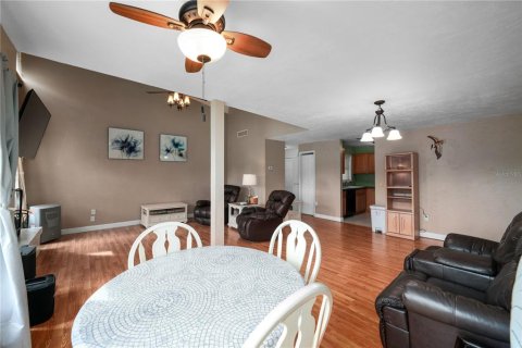 House in Wildwood, Florida 2 bedrooms, 107.4 sq.m. № 2166071 - photo 27