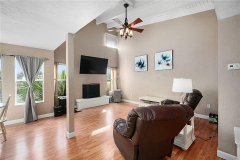 House in Wildwood, Florida 2 bedrooms, 107.4 sq.m. № 2166071 - photo 21