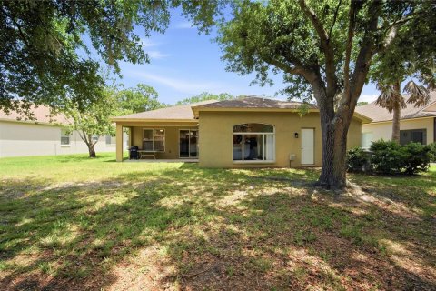 House in Zephyrhills, Florida 4 bedrooms, 208.38 sq.m. № 2233976 - photo 24
