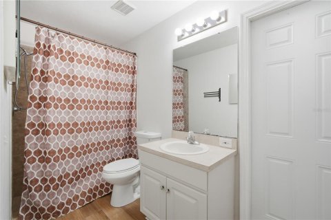 House in Zephyrhills, Florida 4 bedrooms, 208.38 sq.m. № 2233976 - photo 20
