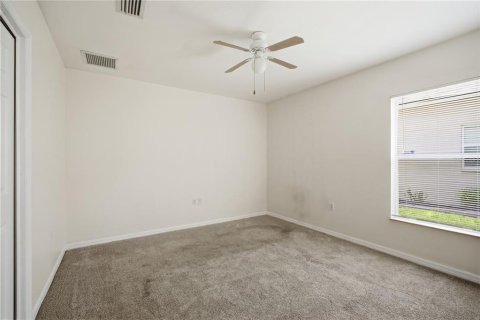 House in Zephyrhills, Florida 4 bedrooms, 208.38 sq.m. № 2233976 - photo 16