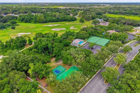 House in Zephyrhills, Florida 4 bedrooms, 208.38 sq.m. № 2233976 - photo 29