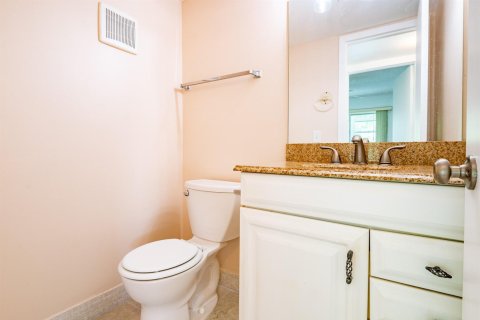 Copropriété à louer à Boca Raton, Floride: 2 chambres, 77.57 m2 № 2086225 - photo 14