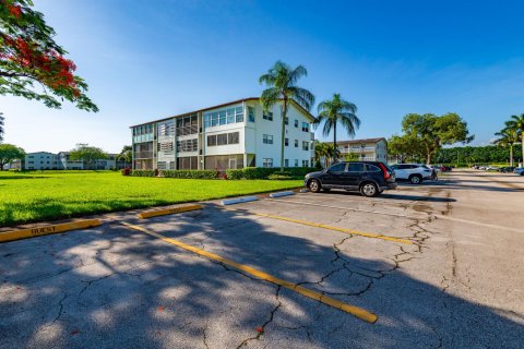 Copropriété à louer à Boca Raton, Floride: 2 chambres, 77.57 m2 № 2086225 - photo 28