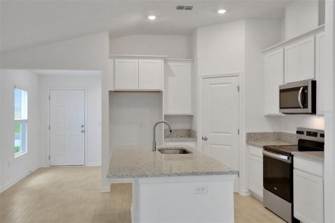 Villa ou maison à vendre à Green Cove Springs, Floride: 4 chambres, 166.95 m2 № 2400148 - photo 7