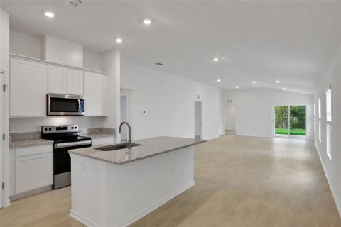 Villa ou maison à vendre à Green Cove Springs, Floride: 4 chambres, 166.95 m2 № 2400148 - photo 5