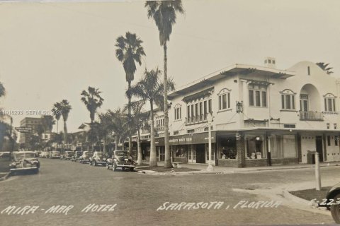 Condominio en venta en Sarasota, Florida, 3 dormitorios, 306.76 m2 № 2035079 - foto 24