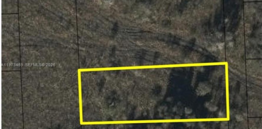 Commercial property in Miami, Florida № 2034122