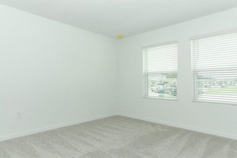 House in Auburndale, Florida 4 bedrooms, 195.65 sq.m. № 1919411 - photo 13