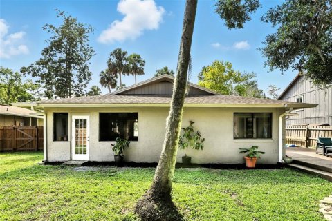 House in Winter Springs, Florida 3 bedrooms, 153.47 sq.m. № 1901223 - photo 29