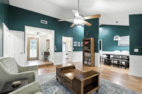 House in Winter Springs, Florida 3 bedrooms, 153.47 sq.m. № 1901223 - photo 5