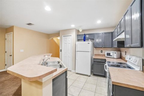 Adosado en venta en Brandon, Florida, 3 dormitorios, 126.53 m2 № 2156097 - foto 11
