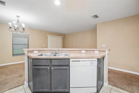Adosado en venta en Brandon, Florida, 3 dormitorios, 126.53 m2 № 2156097 - foto 13