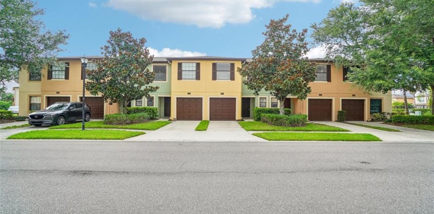 Adosado en Brandon, Florida 3 dormitorios, 126.53 m2 № 2156097