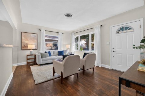 Villa ou maison à vendre à Saint Petersburg, Floride: 3 chambres, 144.18 m2 № 2435089 - photo 6