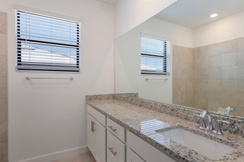 Townhouse in Bradenton, Florida 3 bedrooms, 174.56 sq.m. № 1906697 - photo 13