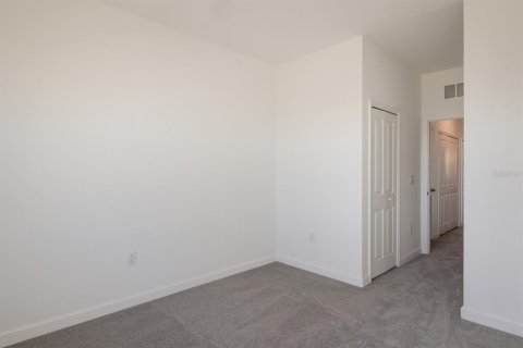 Townhouse in Bradenton, Florida 3 bedrooms, 174.56 sq.m. № 1906697 - photo 15