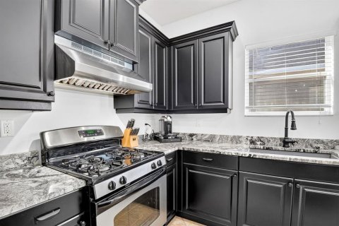 Villa ou maison à vendre à Bradenton, Floride: 3 chambres, 164.07 m2 № 2429477 - photo 12