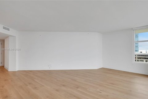 Appartement à louer à Miami, Floride: 3 chambres, 187.85 m2 № 2032596 - photo 9