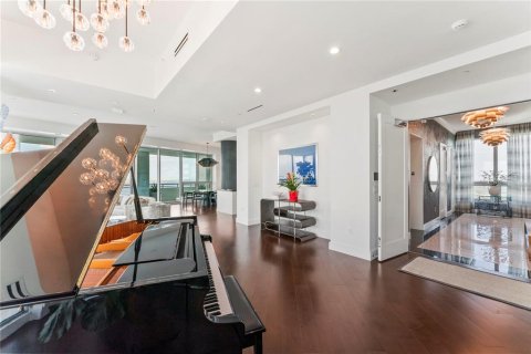 Copropriété à vendre à Tampa, Floride: 4 chambres, 631.83 m2 № 1919010 - photo 15