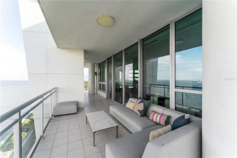 Copropriété à vendre à Tampa, Floride: 4 chambres, 631.83 m2 № 1919010 - photo 30