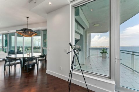 Copropriété à vendre à Tampa, Floride: 4 chambres, 631.83 m2 № 1919010 - photo 23