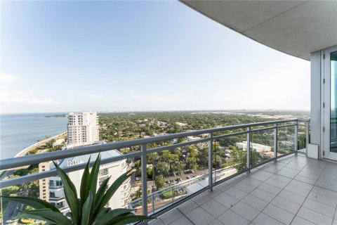 Copropriété à vendre à Tampa, Floride: 4 chambres, 631.83 m2 № 1919010 - photo 26