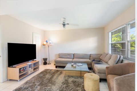 Copropriété à vendre à Pompano Beach, Floride: 3 chambres, 139.35 m2 № 2405994 - photo 9