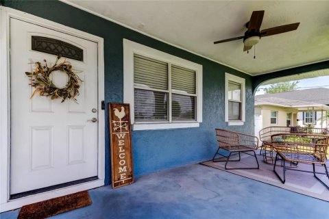 House in Tampa, Florida 3 bedrooms, 115.94 sq.m. № 1833108 - photo 2