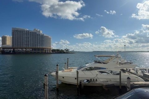 Copropriété à louer à Miami, Floride: 54.91 m2 № 1975181 - photo 18