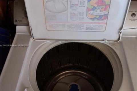 Appartement à louer à Hialeah, Floride: 2 chambres, 102.75 m2 № 1966419 - photo 14