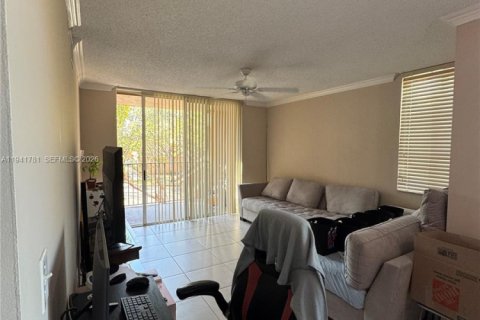 Copropriété à louer à Coconut Creek, Floride: 1 chambre, 65.31 m2 № 1998642 - photo 4