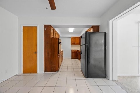 Casa en venta en Orlando, Florida, 3 dormitorios, 123.56 m2 № 1913411 - foto 9