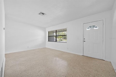 Casa en venta en Orlando, Florida, 3 dormitorios, 123.56 m2 № 1913411 - foto 5